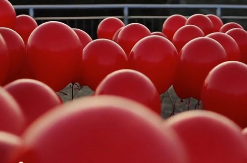 红气球