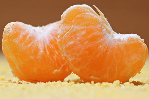梦见吃煮熟的橘子