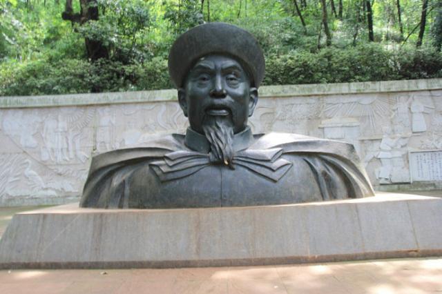 昆明锁龙井传闻：曾有黑龙现身要人一条腿