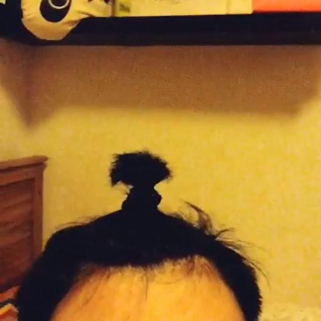 同学中邪发狂，校长带了个道士驱魔