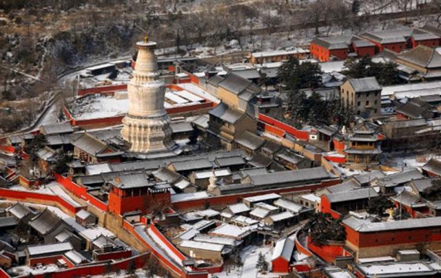 山西五台山住着一位“鬼仙”