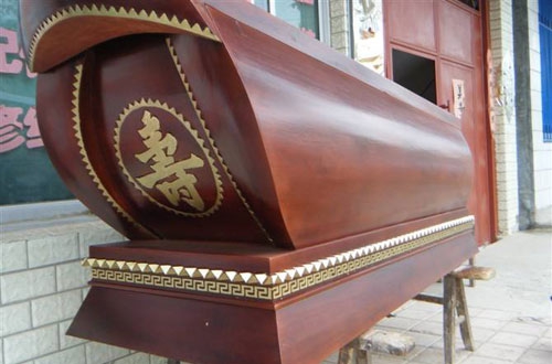 人类史上最变态嗜好：女子竟吃丈夫骨灰