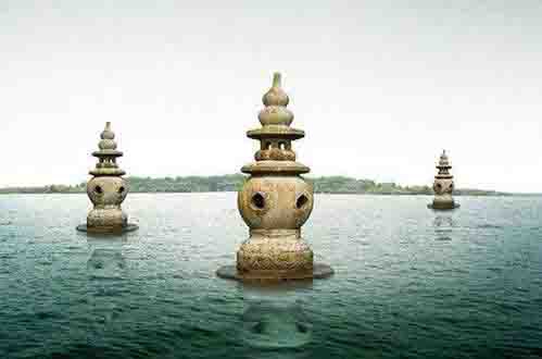 吓死人了！三潭印月的来历极具可怕！