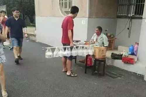 一个人在家好无聊