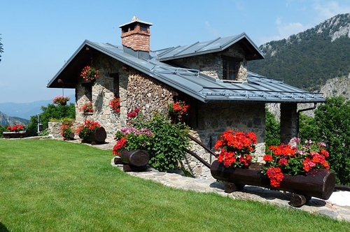 梦见爸爸盖了个房子